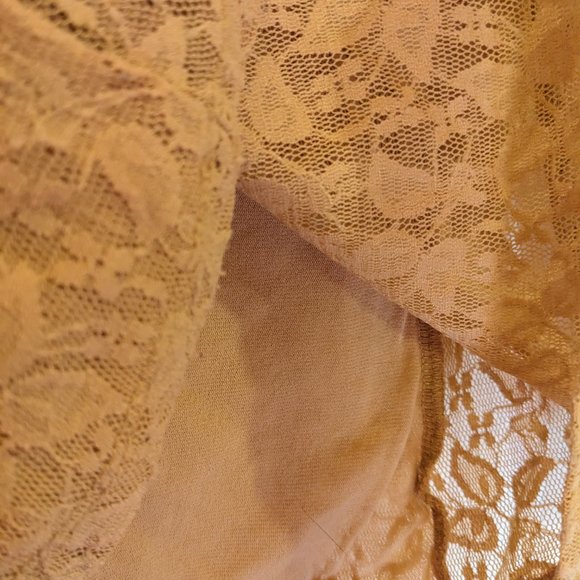 Tan Ruffle V Neck Lace Top with Front Lining 3/4 Length Sleeves - Picture 3 of 9